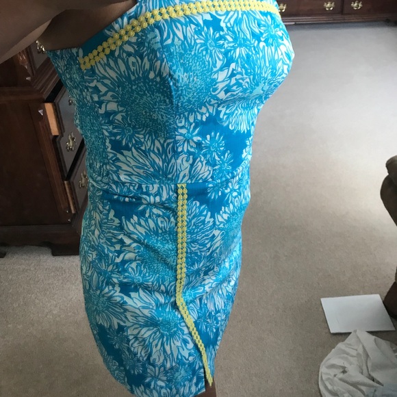 Blue and yellow Lilly Pullitzer dress - Picture 6 of 6
